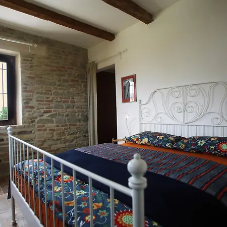 Quindici Alberi Legnaia アパート